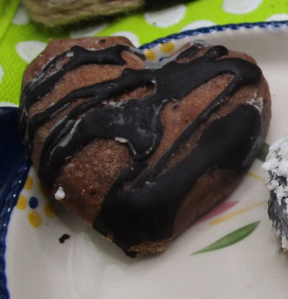 Biscuits en forme de cœur sans gluten - Friandises AIP Paleo