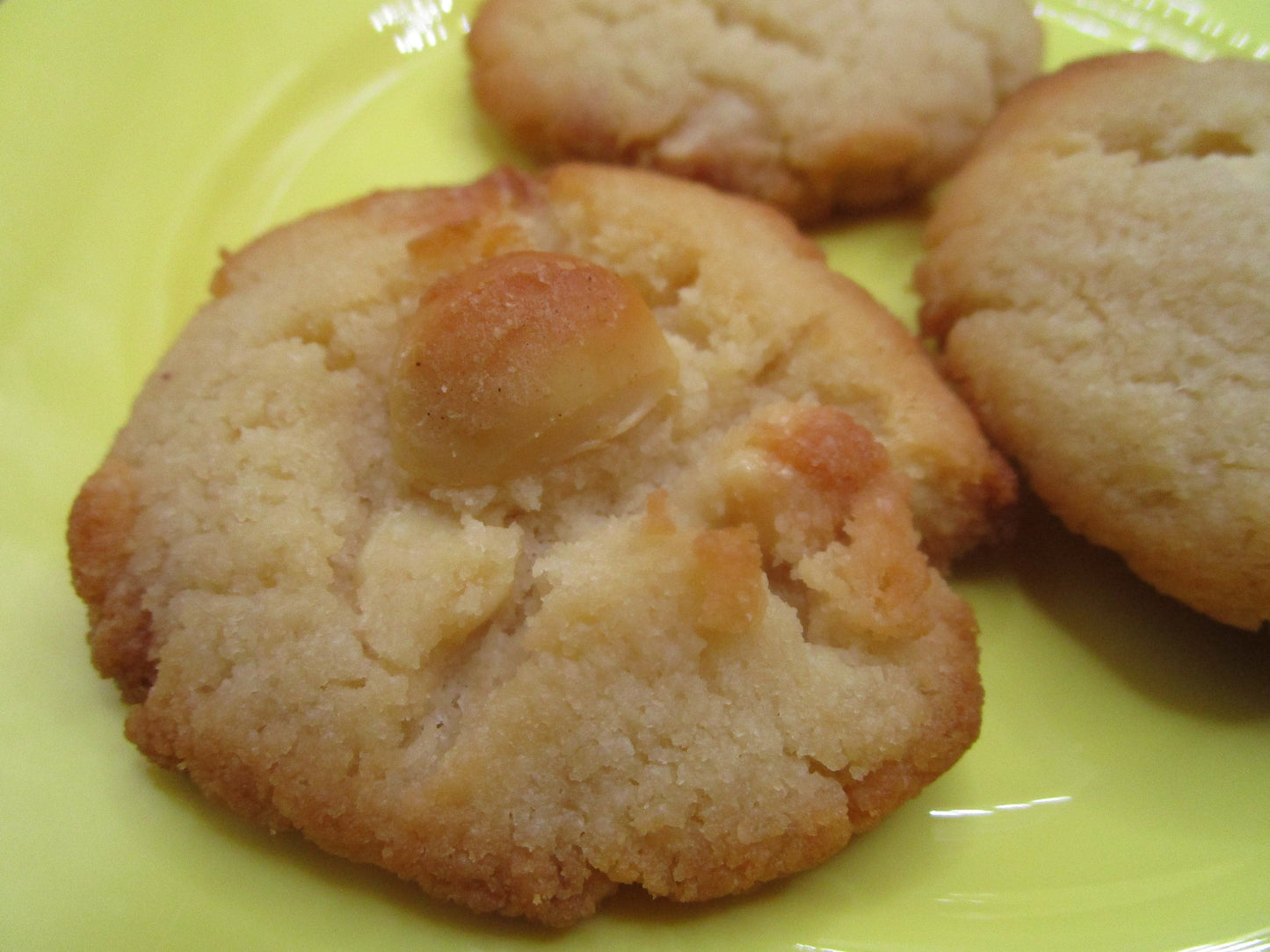 Galletas Keto de Chocolate Blanco y Nuez de Macadamia - Sin Azúcar y Veganas