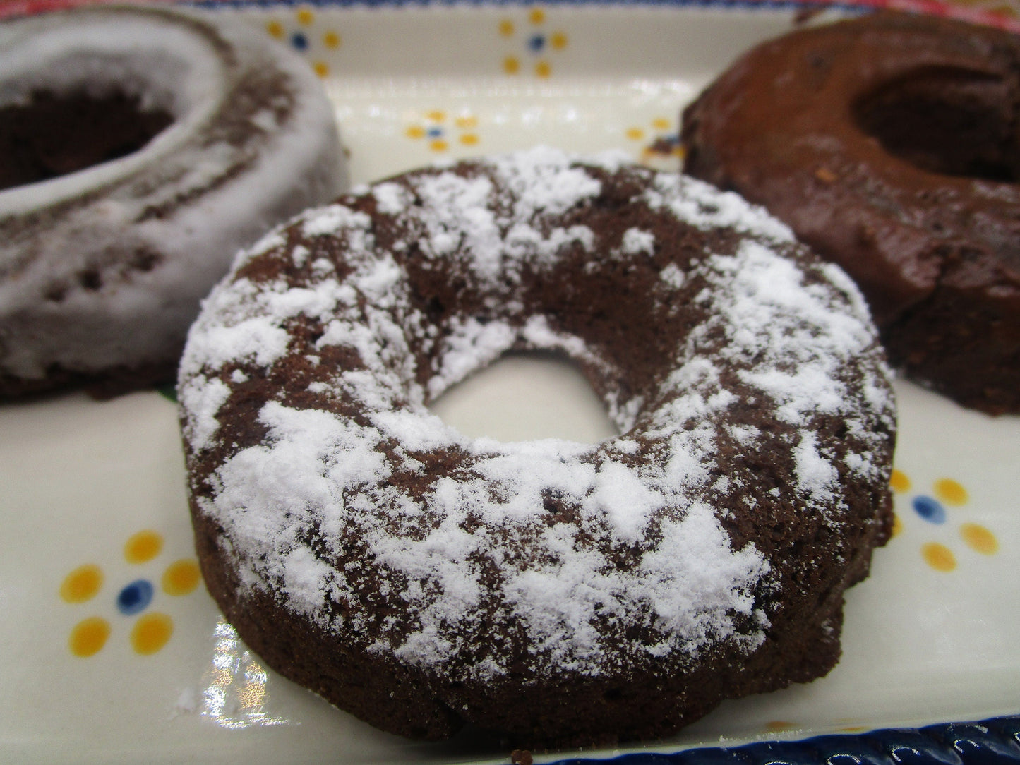 Donuts au chocolat protéinés sans grain - Végétalien et sans gluten