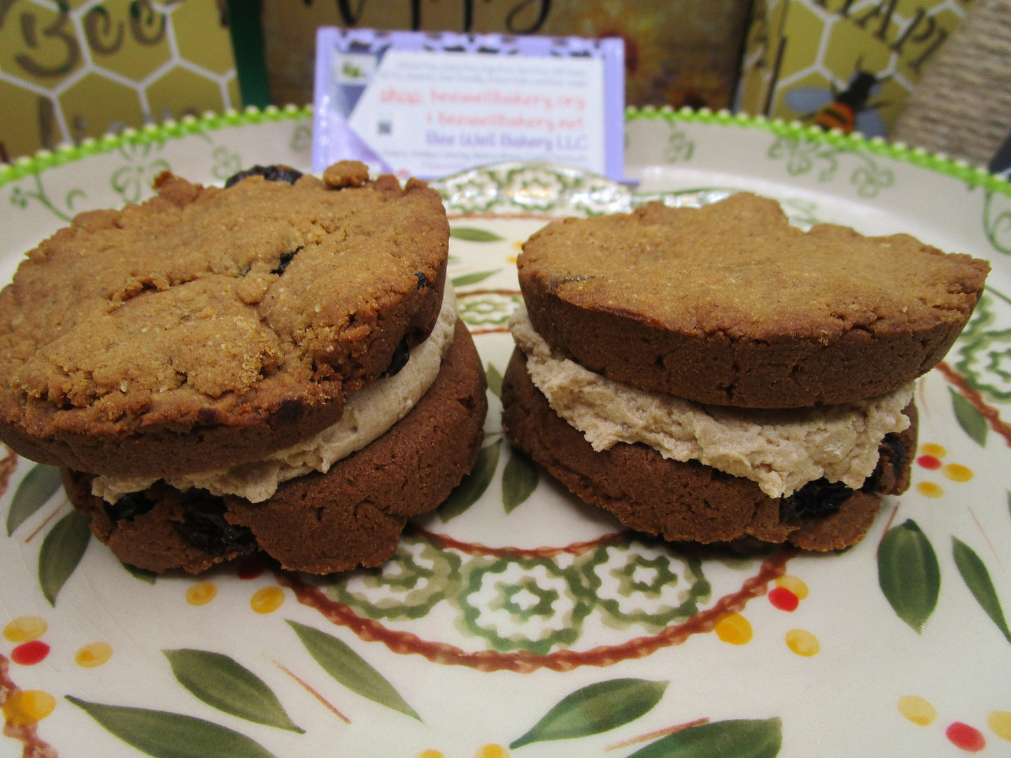 Sandwich de biscuits à la cannelle et aux raisins secs riche en protéines - Sans gluten et végan