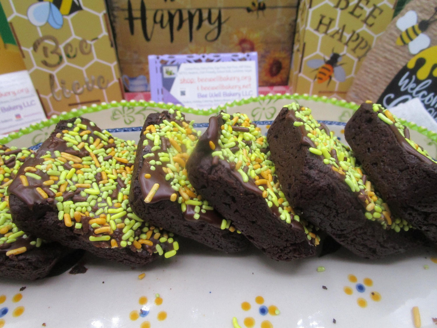 Brownies gourmets sans gluten avec des paillettes à base de plantes