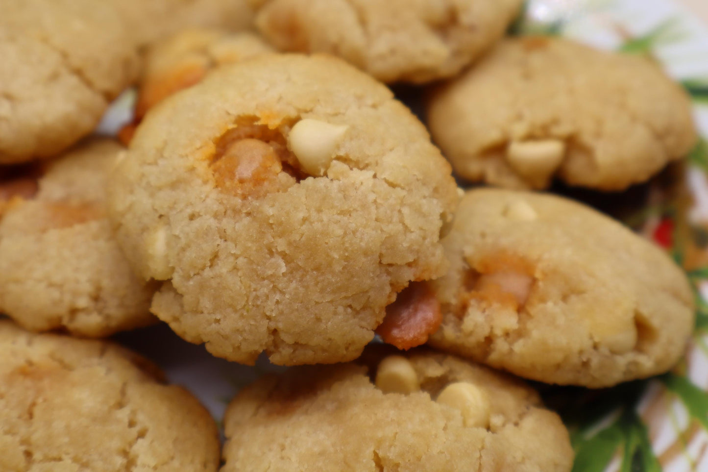 Galletas Keto de Chocolate Blanco y Nuez de Macadamia - Sin Azúcar y Veganas