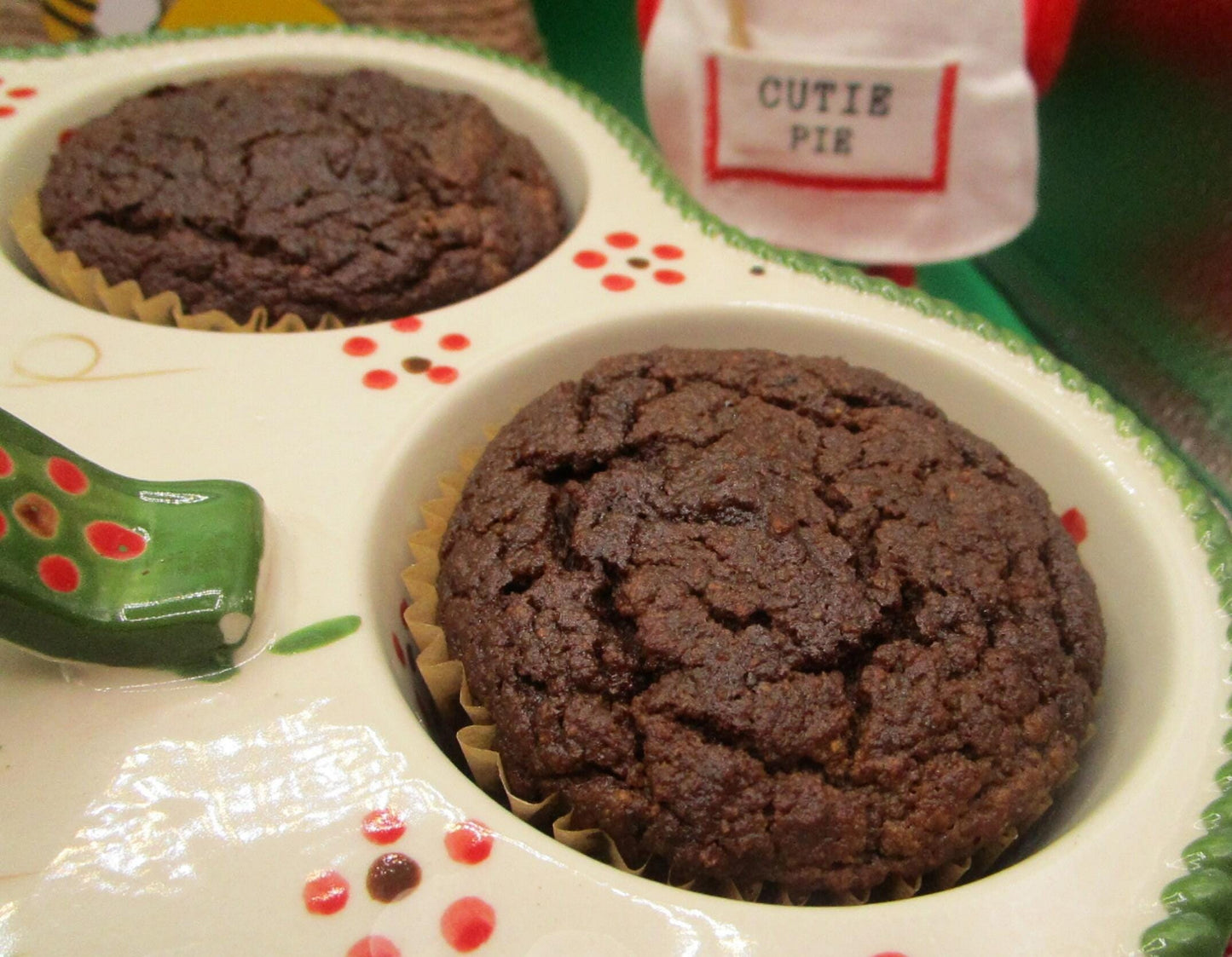 Keto Chocolate Cupcakes - Sugar Free & Gluten Free Treats