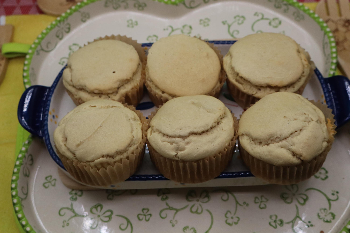 Biscuits de thé biologiques sans gluten avec raisins et canneberges