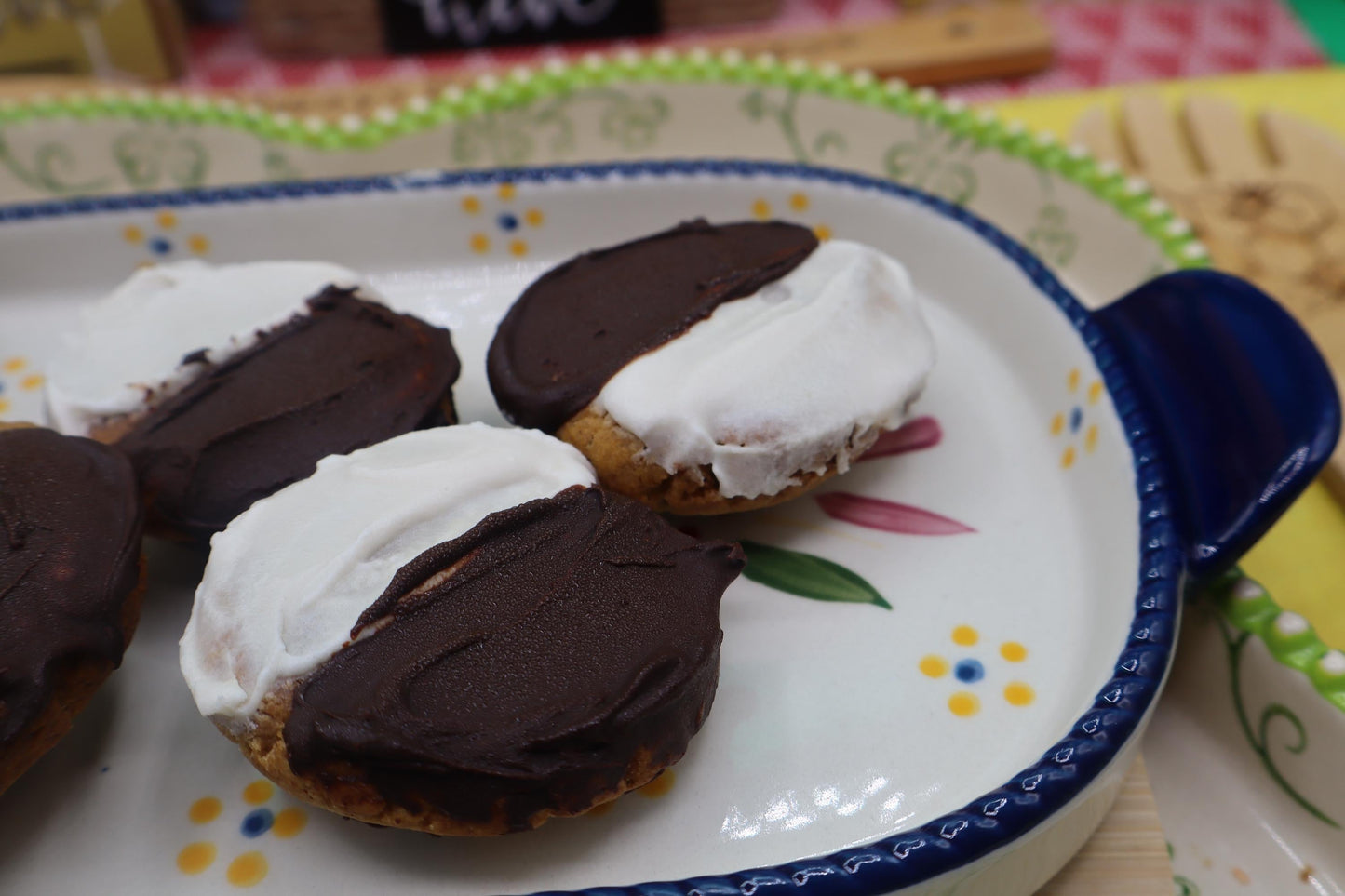 Cookies noirs et blancs riches en protéines - Végétalien et sans gluten