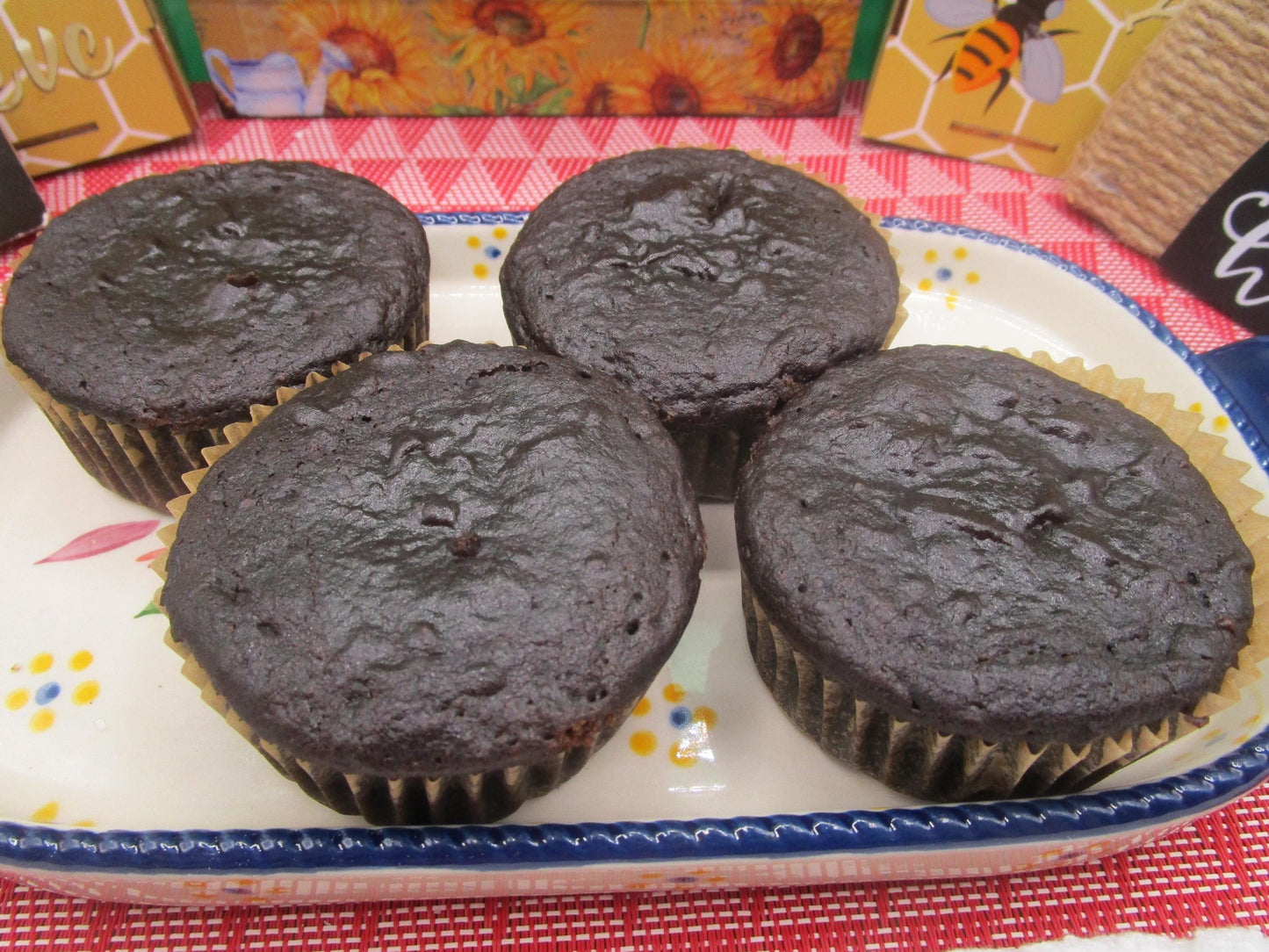 Keto Chocolate Cupcakes - Sugar Free & Gluten Free Treats
