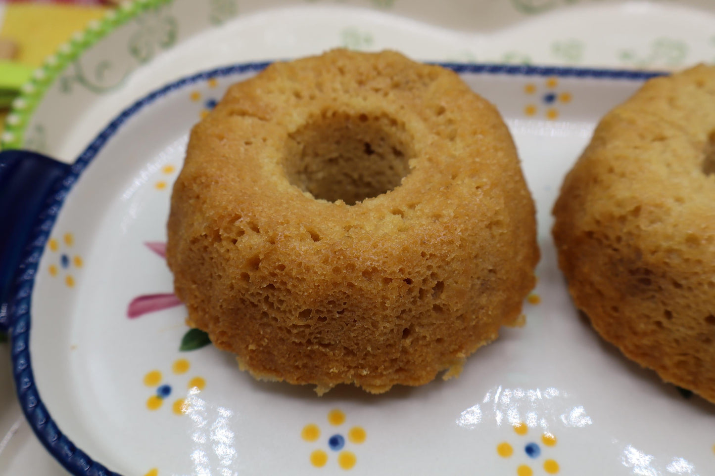 Pastel Bundt de Limón Sin Gluten Premium - Vegano y Amigable con Alergias