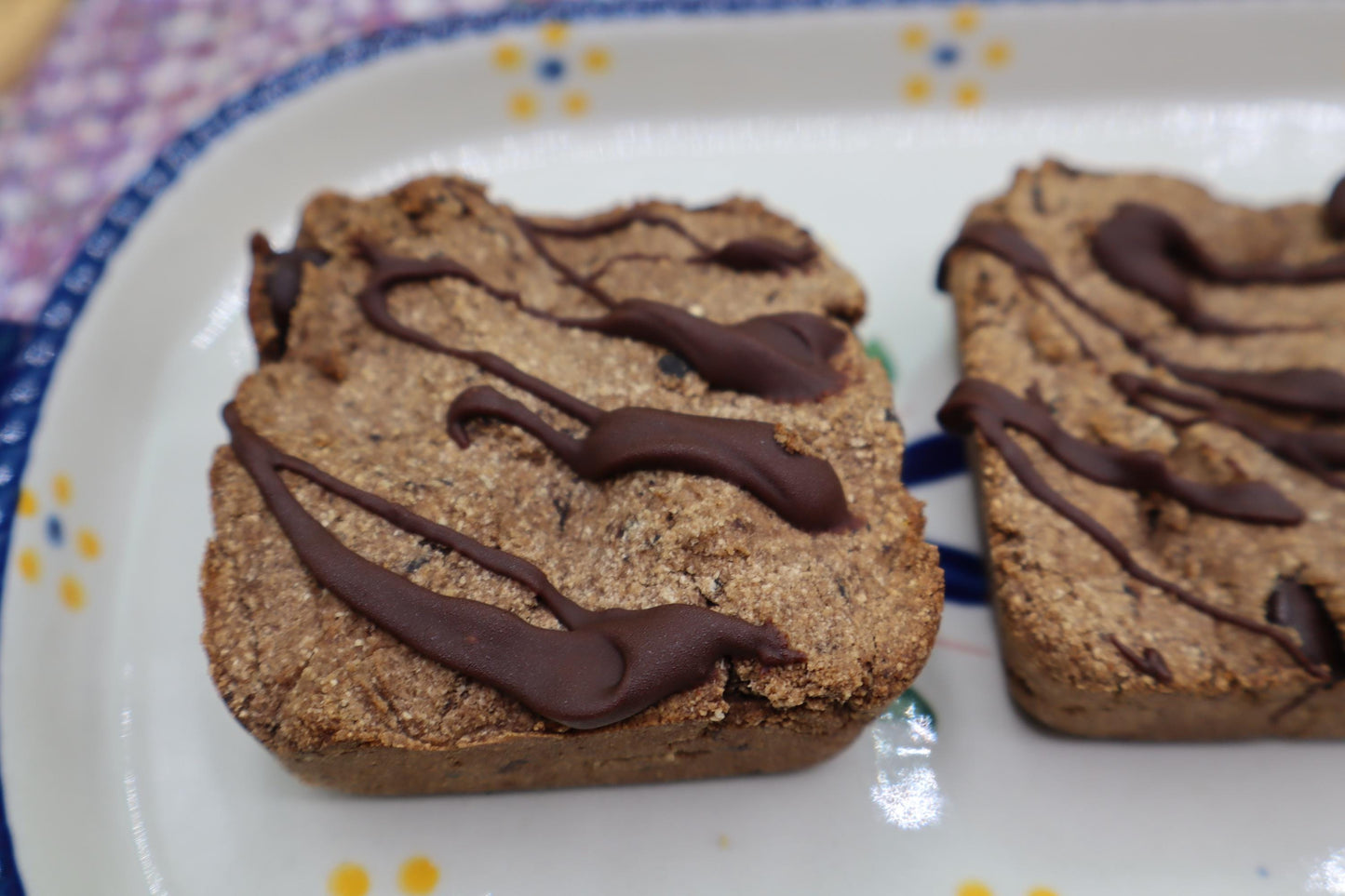 Cuadrados de Brownie de Plátano y Chocolate Keto - Vegano y Sin Gluten