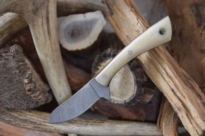 Premium Handmade Damascus Steel EDC Skinner Knife for Outdoor Adventures - Korvel