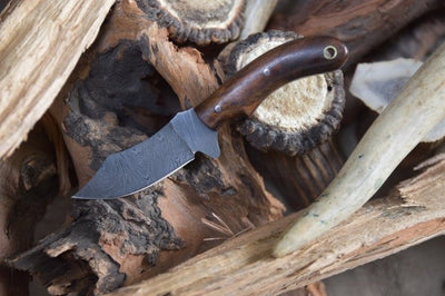 Premium Handmade Damascus Steel EDC Skinner Knife for Outdoor Adventures - Korvel