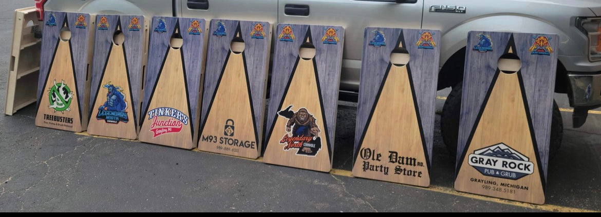 Pro-Grade 5 Set Cornhole Bundle - Boards, Score Towers & Airmail Box - Korvel