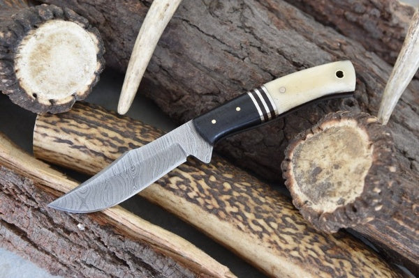 Premium Custom Damascus Steel Clip Point Hunting Knife - Korvel