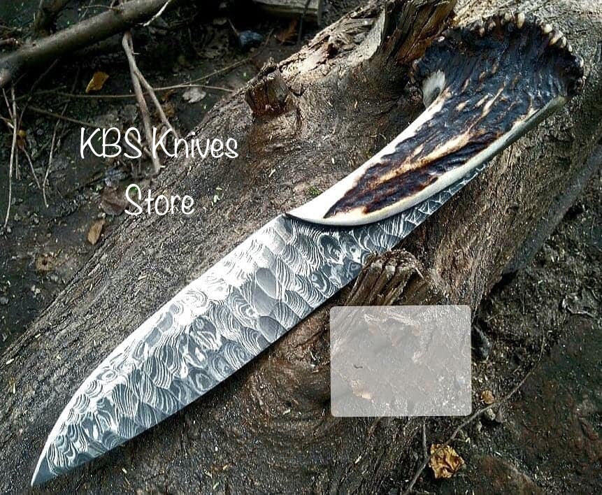 Premium Damascus Steel Hunting Knife with Antler Handle - Korvel