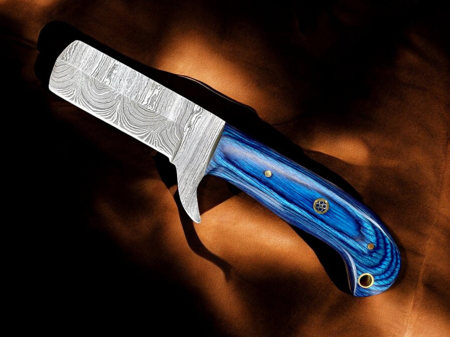 Custom Bull Cutter Knife - Premium Damascus Steel Blade - Korvel