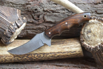 Artisan Crafted Damascus Steel Hunting Knife - Korvel