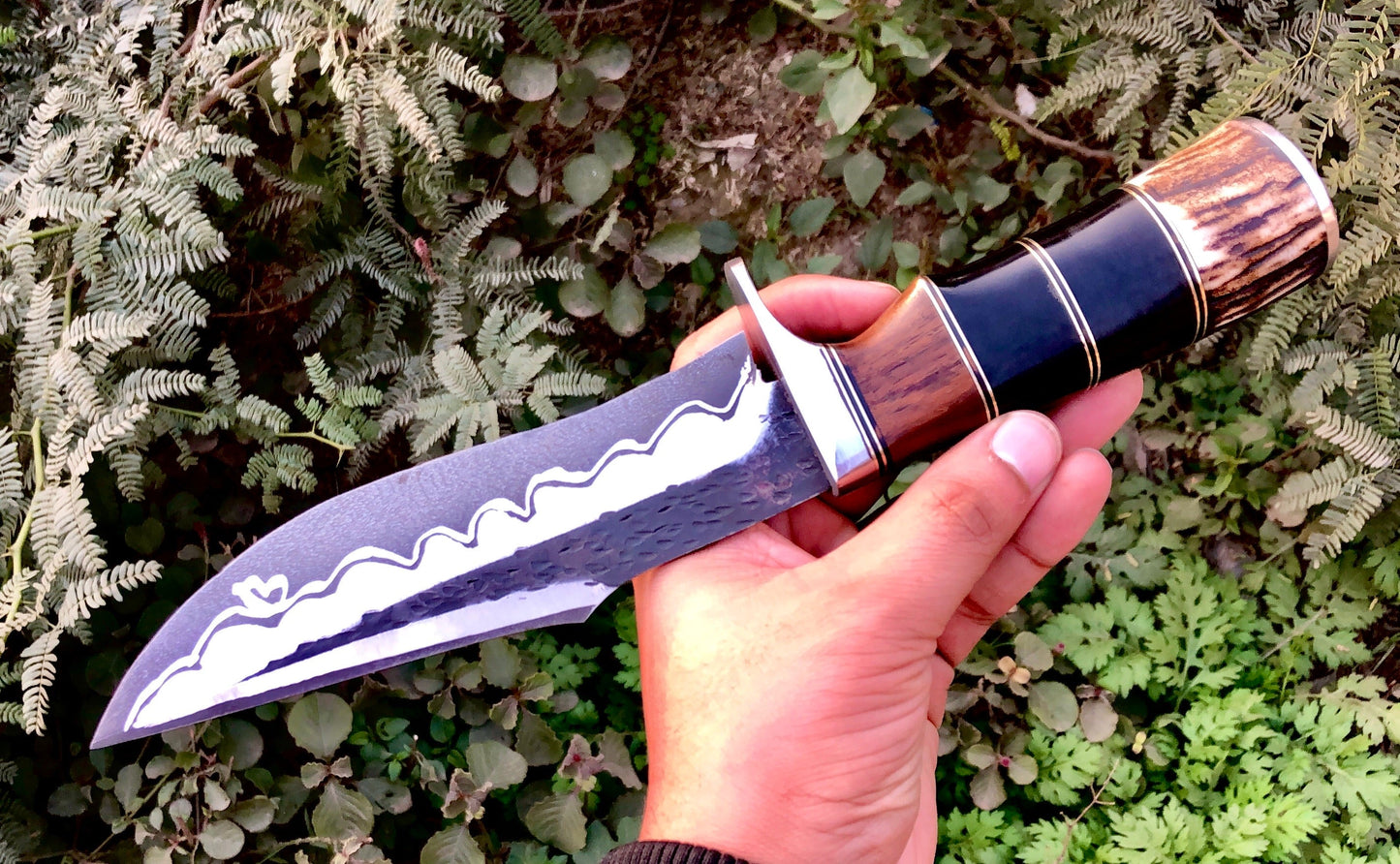 Artisan Crafted 1095 Steel Hunting Knife - Hand Forged Excellence - Korvel