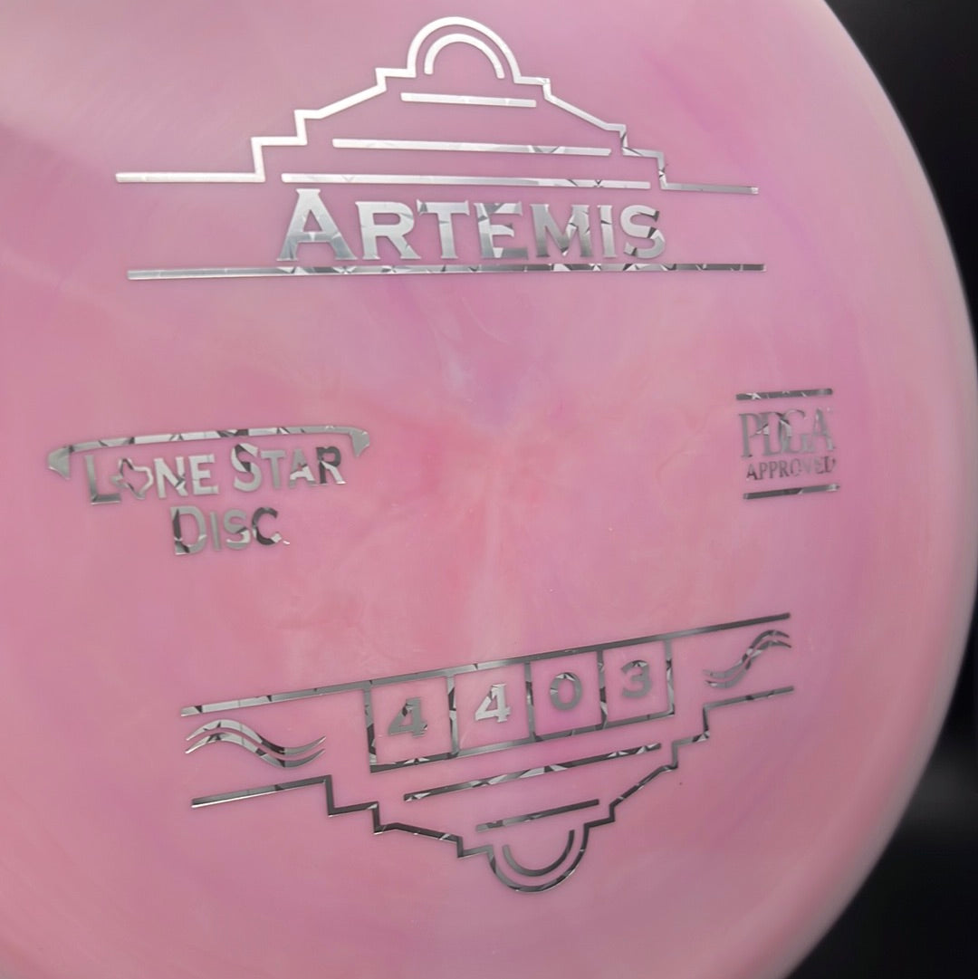 Alpha Artemis Putter - Premium Disc Golf Experience