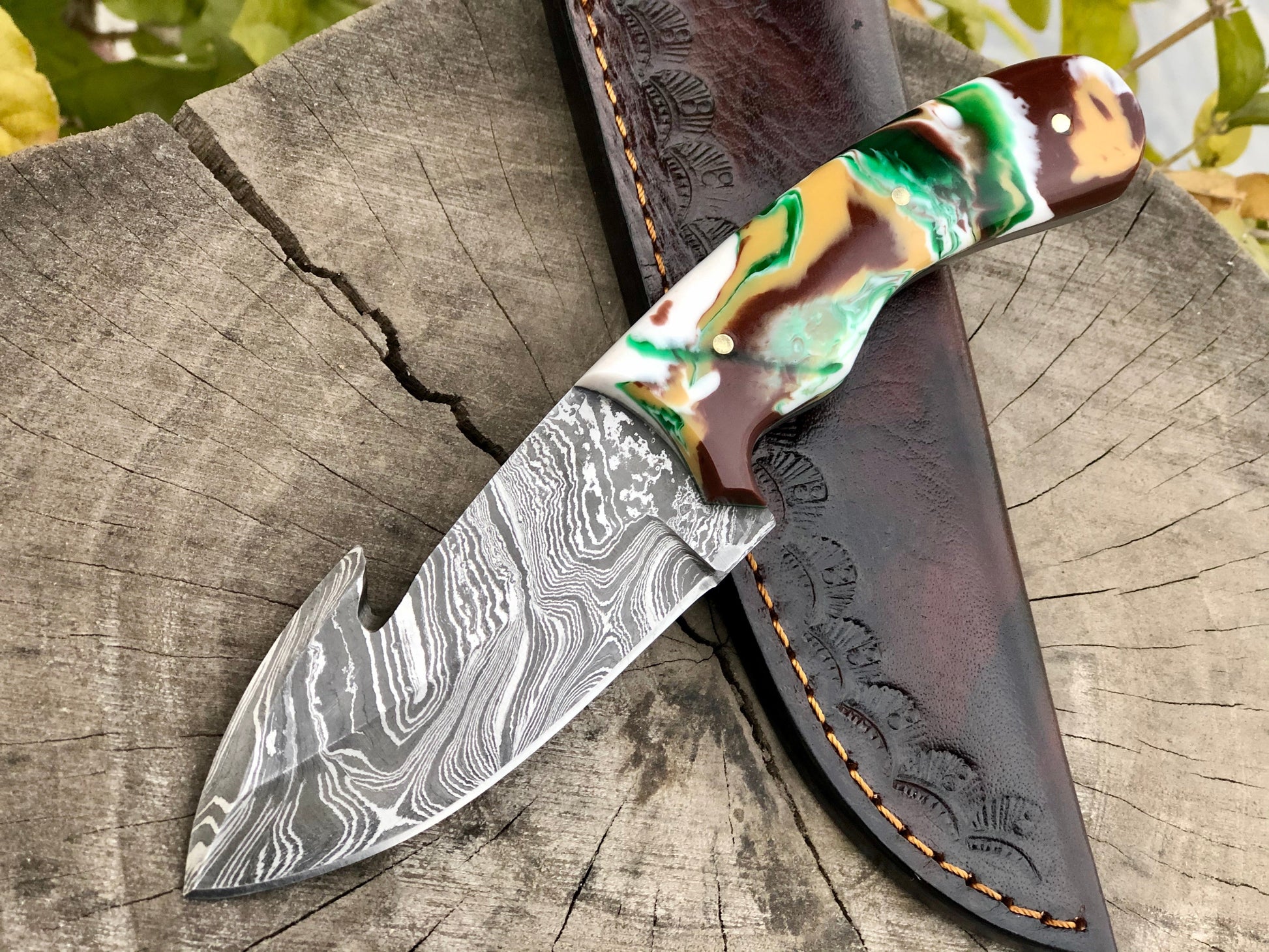 Premium Damascus Steel Guthook Hunting Knife - Korvel