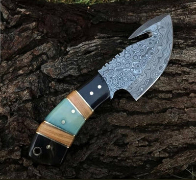 Premium Damascus Steel Guthook Skinner Knife for Outdoor Enthusiasts - Korvel