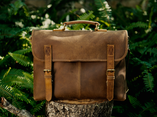 Elegant Vintage Brown Crazy Horse Leather Messenger Bag - Korvel