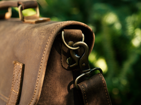 Elegant Vintage Brown Crazy Horse Leather Messenger Bag - Korvel