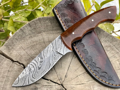 Premium Damascus Steel Hunting Knife with Ergonomic Resin Handle - Korvel