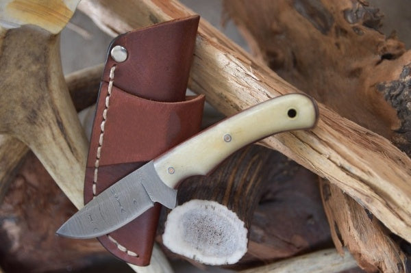 Premium Handmade Damascus Steel EDC Skinner Knife for Outdoor Adventures - Korvel