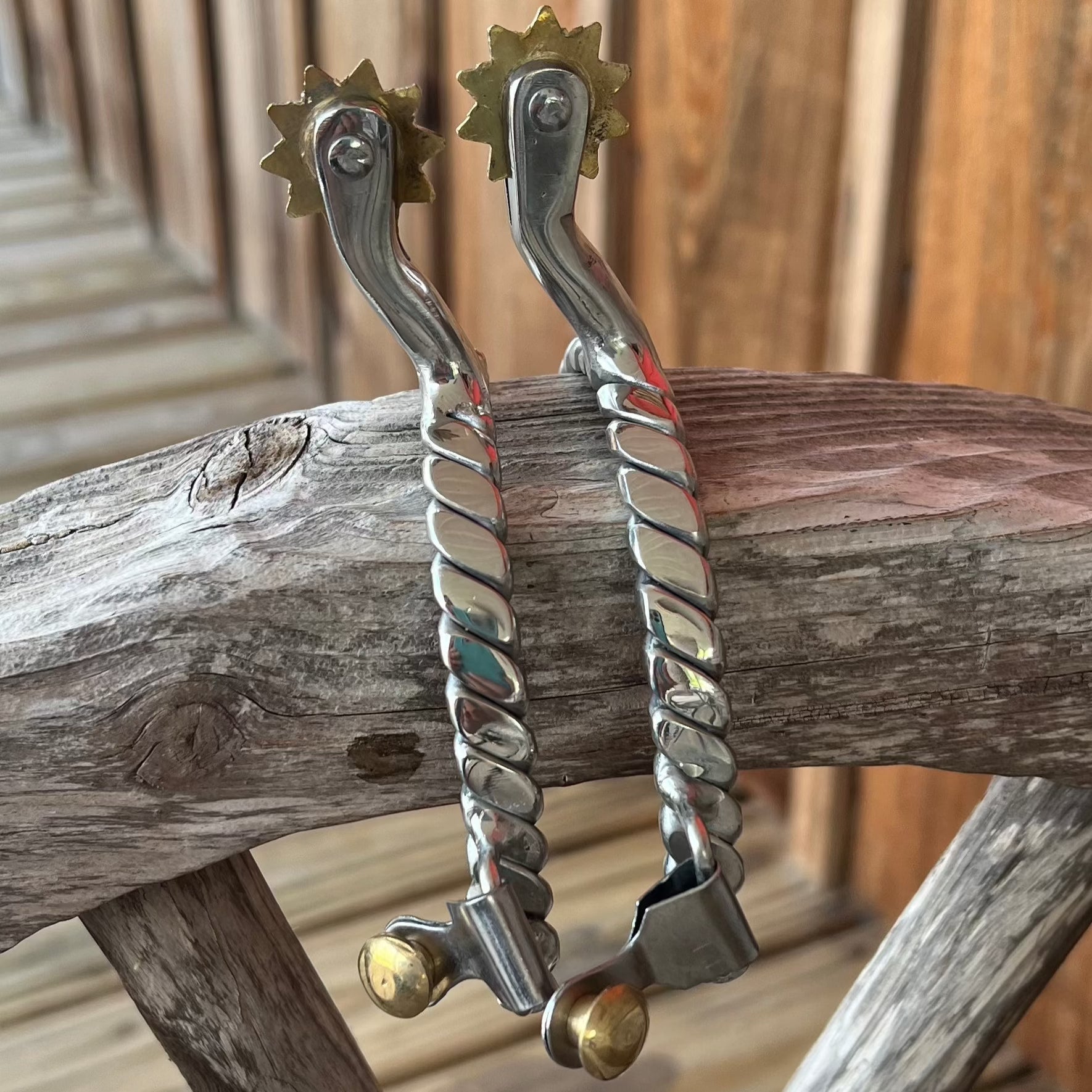 Durable Twisted Band Stainless Steel Spurs - Korvel