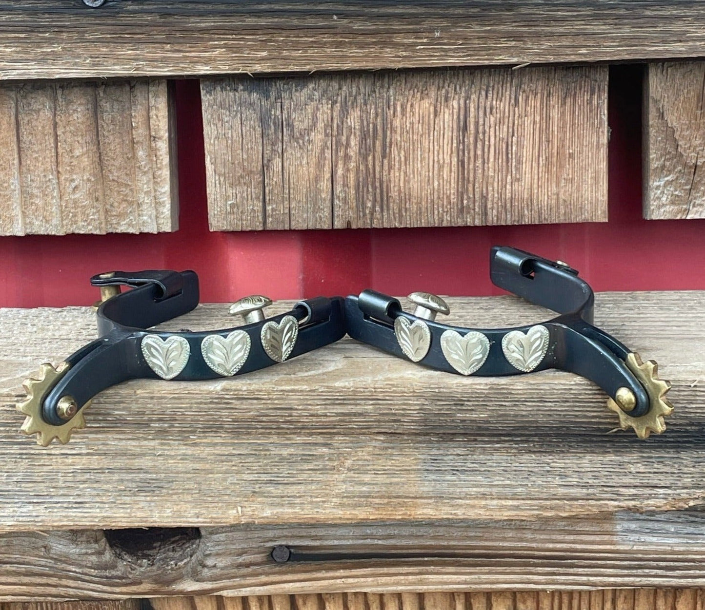 Youth Black Heart-Shaped Spurs for Equestrian Style - Korvel
