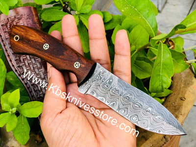 Premium Damascus Steel Hunting Knife with Rosewood Handle - Korvel
