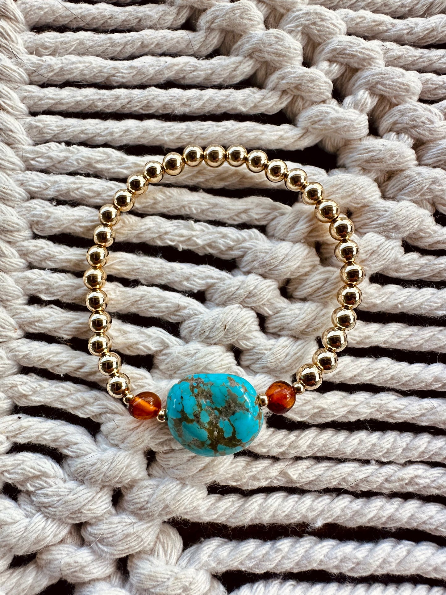 Pulsera de Turquesa Natural y Ámbar Báltico con Relleno de Oro de 14K