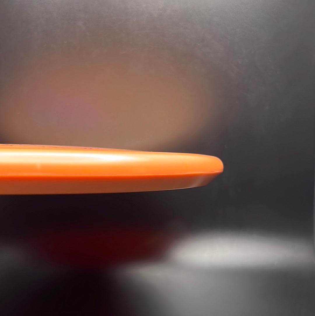 Alpha Artemis Putter - Premium Disc Golf Experience