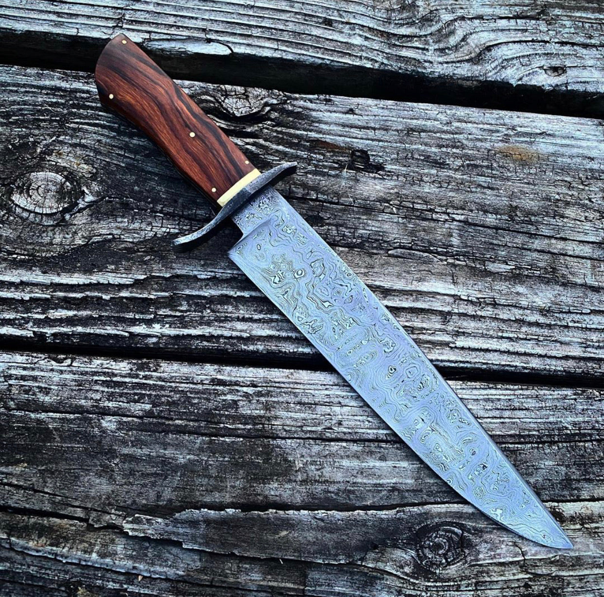Premium Handmade Damascus Bowie Knife for Outdoor Adventures - Korvel