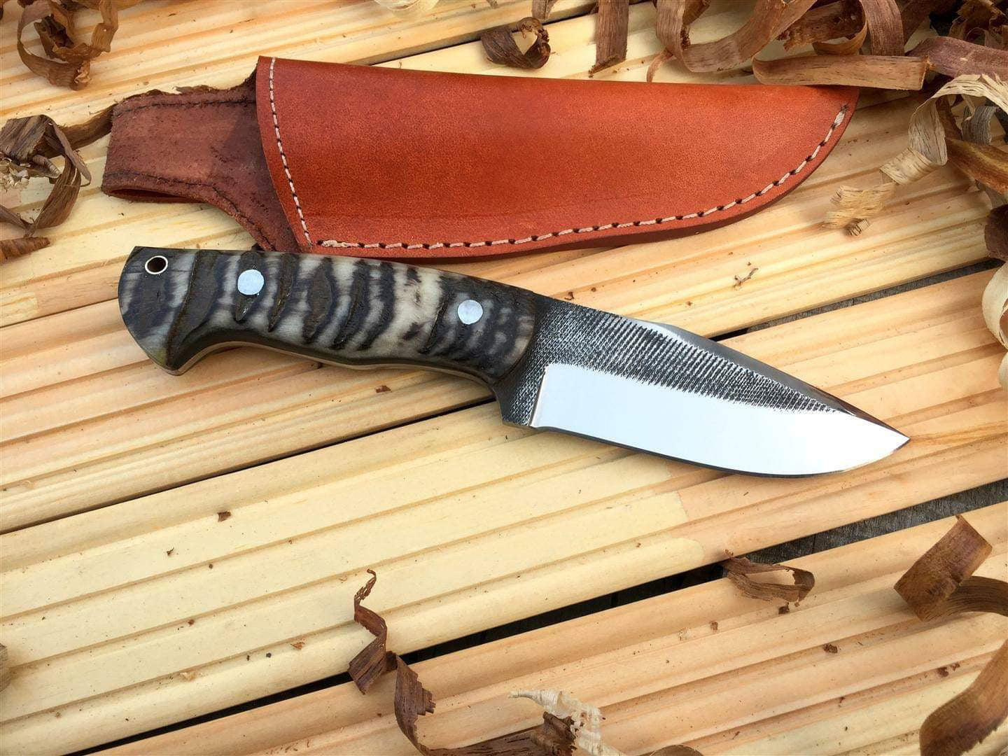 Premium Handmade Heavy-Duty Hunting Knife with File Tool Steel - Korvel