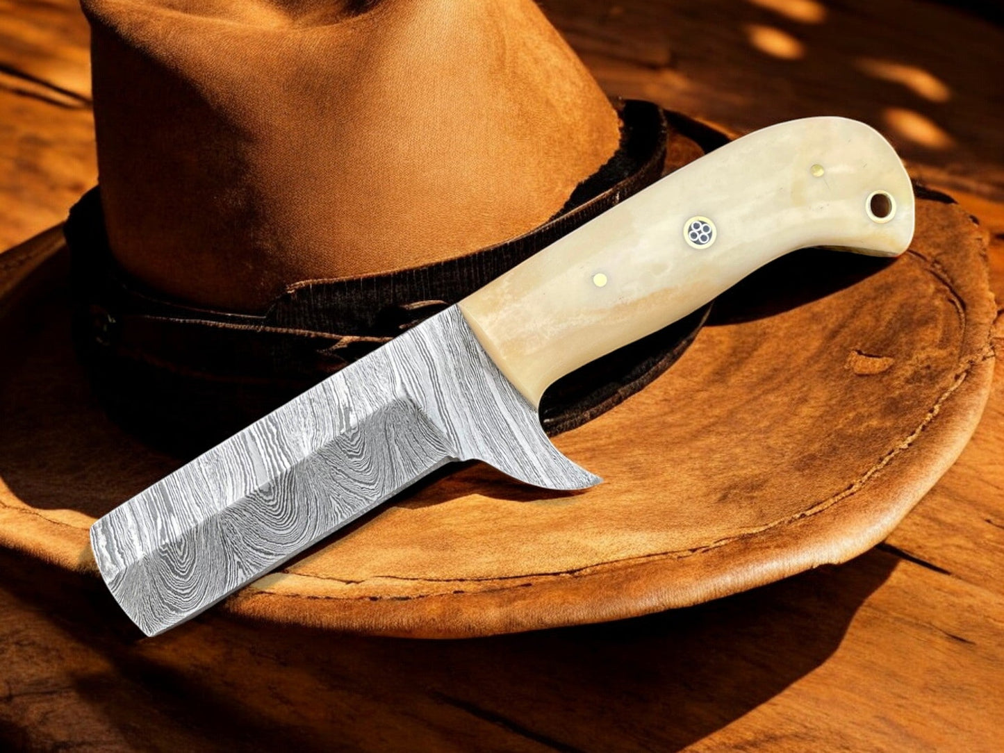Premium Damascus Bull Cutter - Exquisite Bone Handle & Precision Blade - Korvel