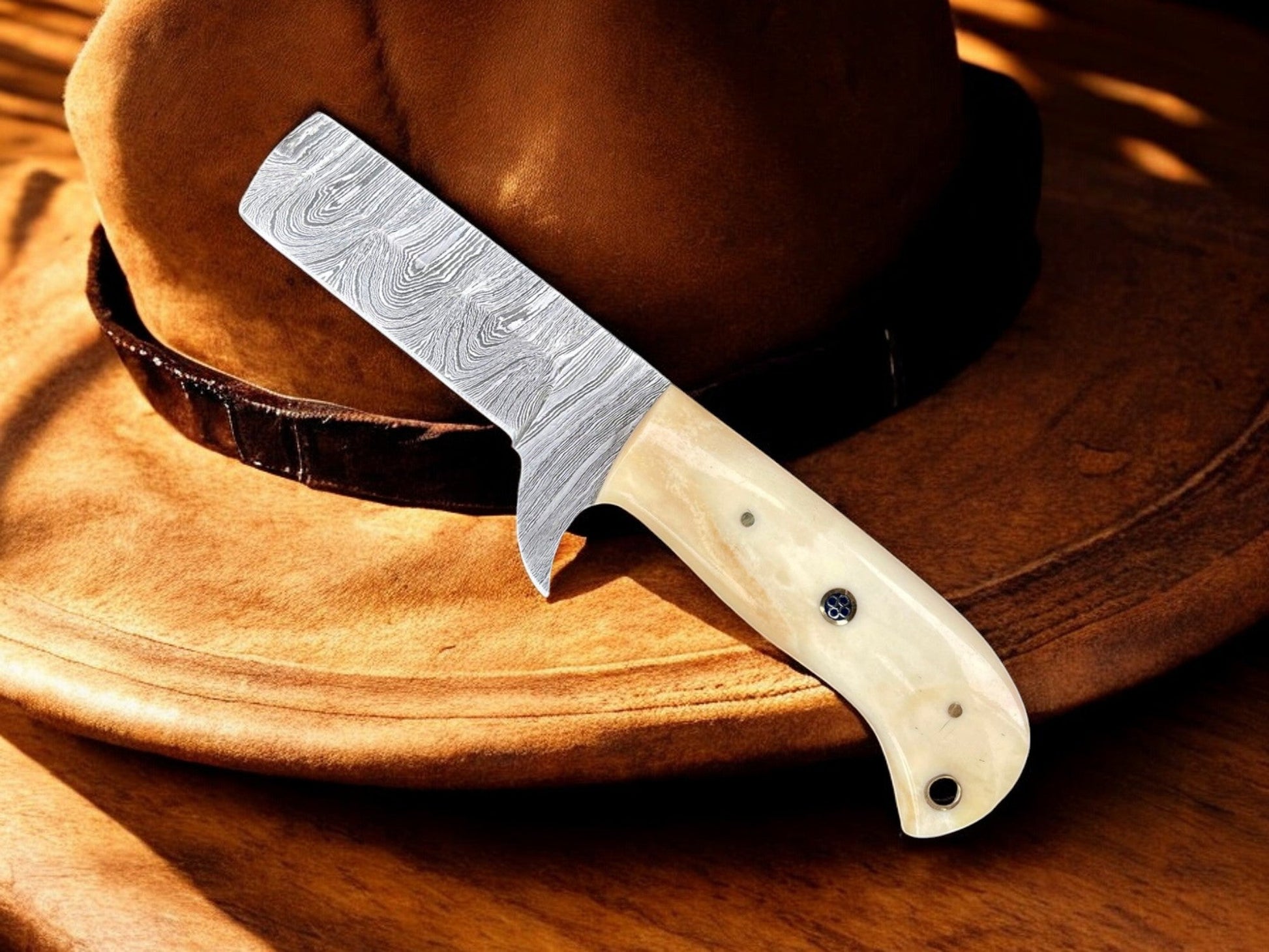 Premium Damascus Bull Cutter - Exquisite Bone Handle & Precision Blade - Korvel