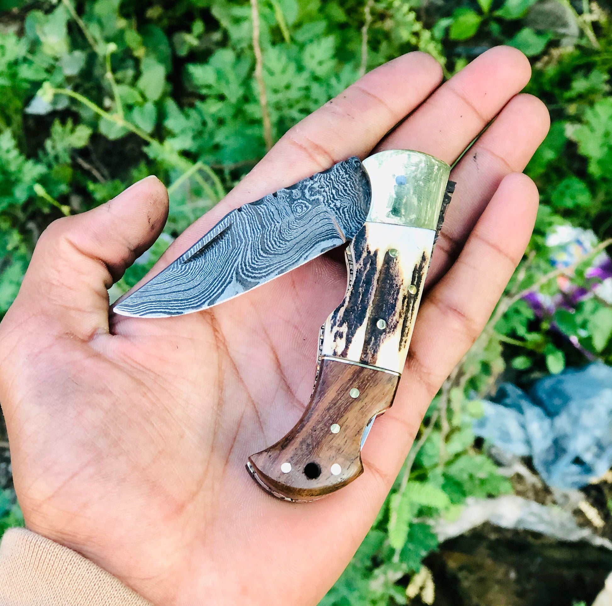 Exquisite Custom Damascus Steel Folding Knife with Rosewood & Antler Handle - Korvel