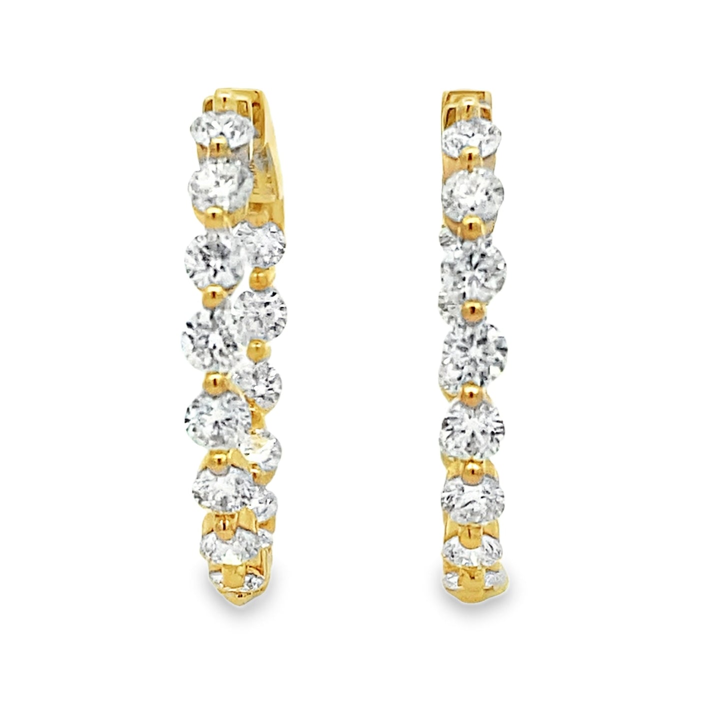 Pendientes de aro de diamantes cultivados en laboratorio de 3.10ct en plata esterlina