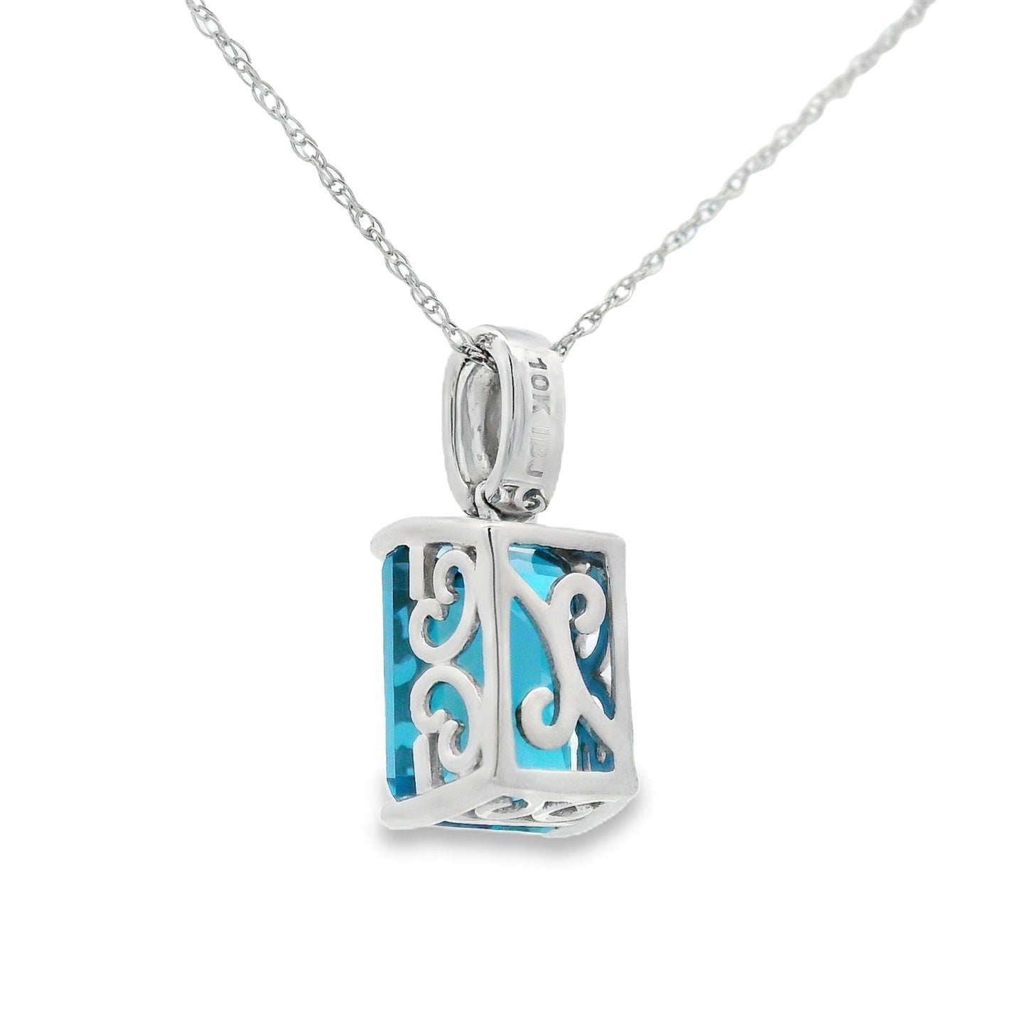 Pendentif en topaze bleue de Londres en or blanc 10KT