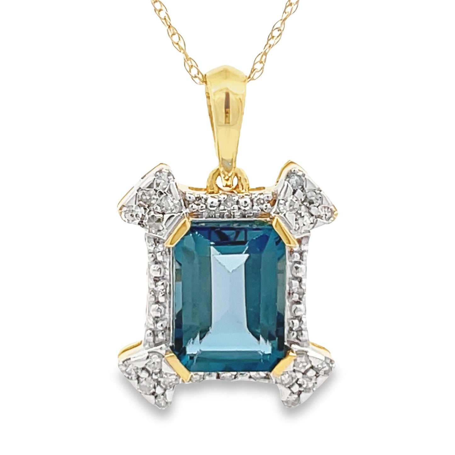 Pendentif en topaze bleue de Londres en or jaune 10KT