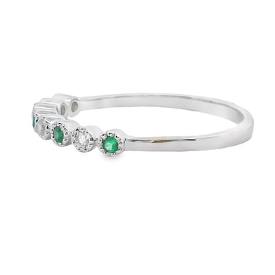 Conjunto de Anillos Apilables de Diamante Esmeralda en Oro Blanco de 14KT