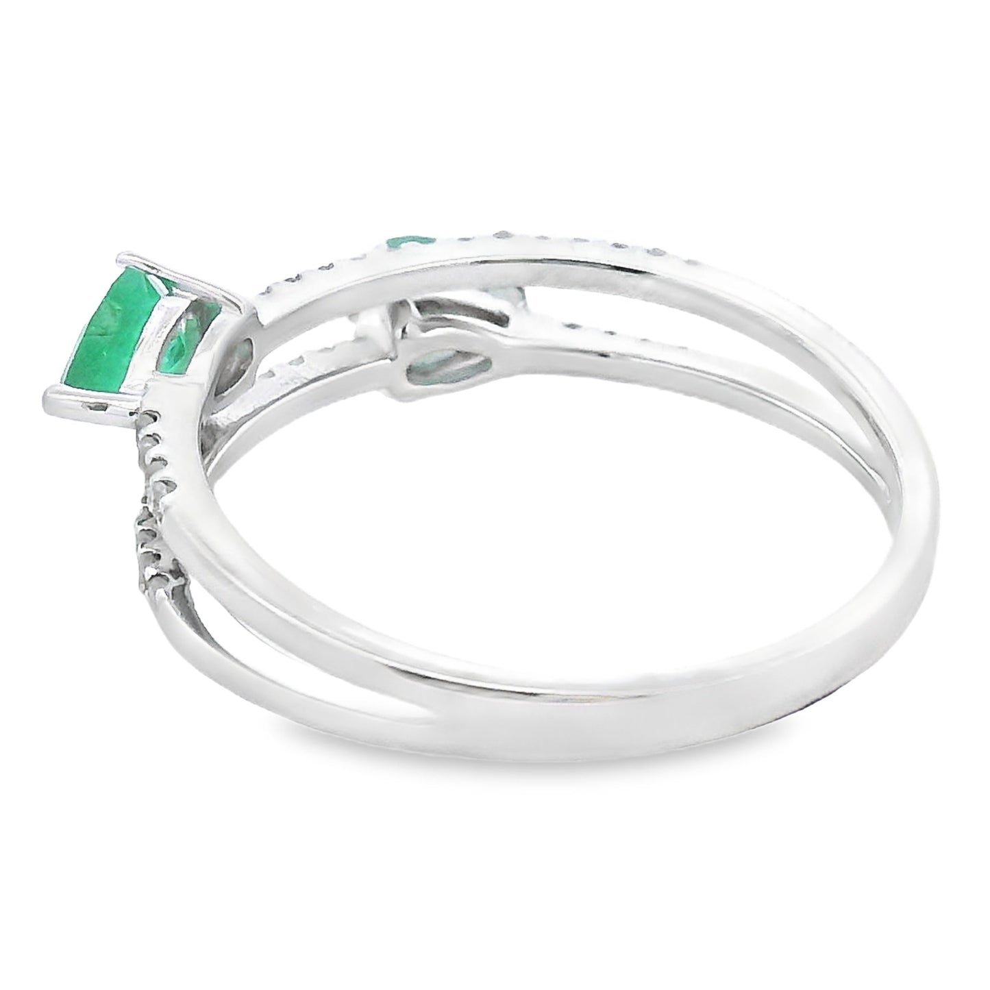 Anillo de Diamante Esmeralda Natural de 0.50ct en Oro Blanco de 14KT