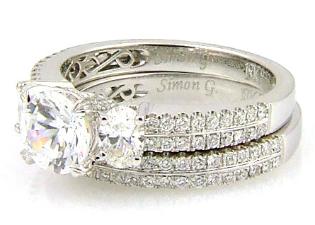 Conjunto de Anillo de Compromiso Natural de 1.05ct en Oro Blanco de 18KT