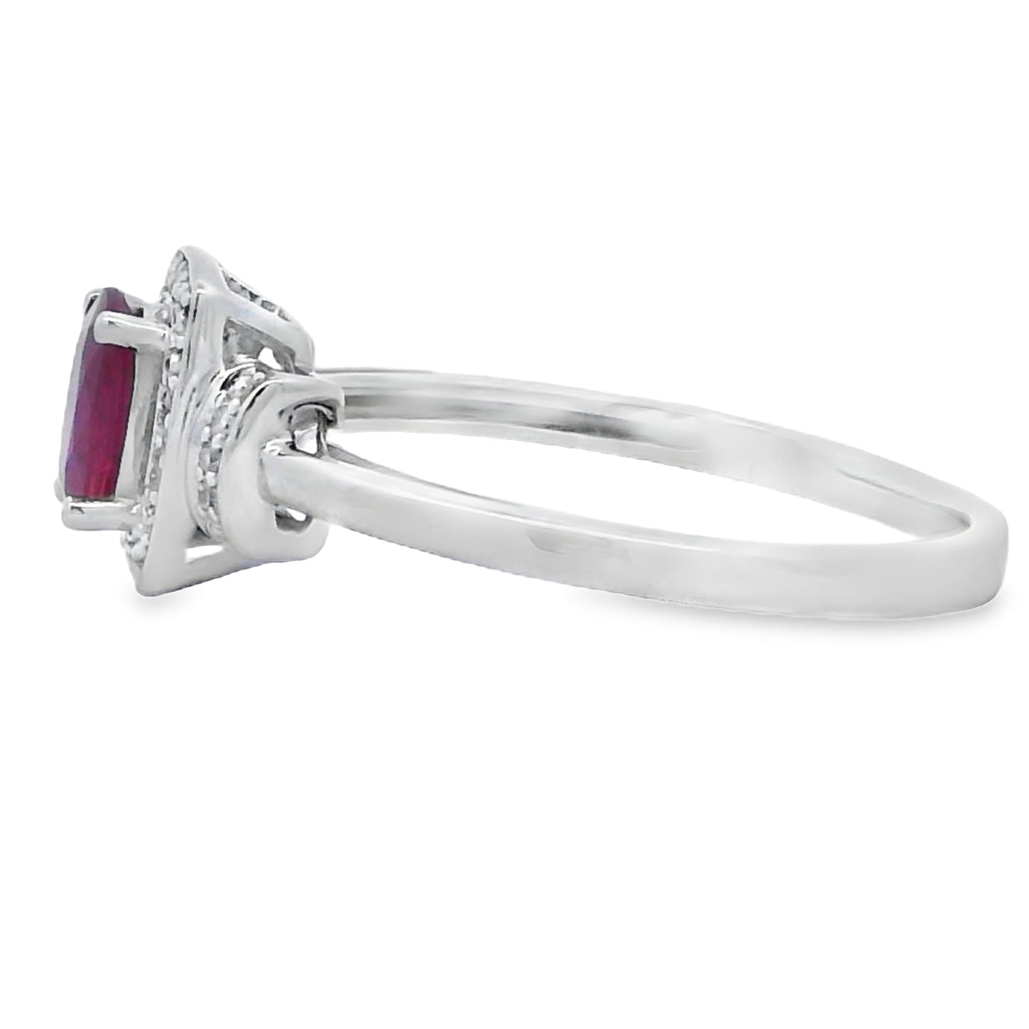 Anillo de Rubí Natural de 0.65ct con Diamantes en Oro Blanco de 10KT