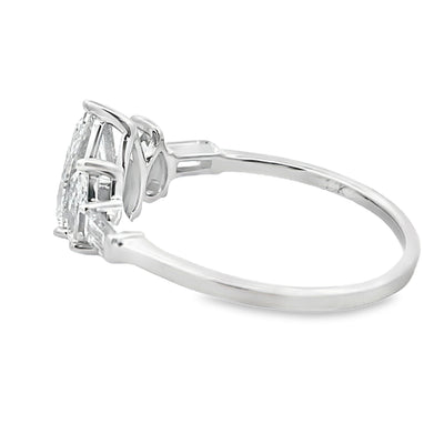 Bague 3 pierres en diamant cultivé en laboratoire de 1,50 ct en or blanc 14KT