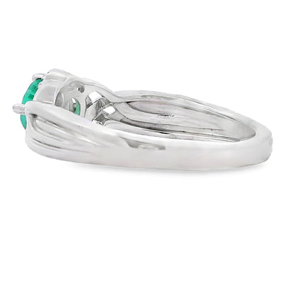 Anillo de Zirconita Esmeralda de .58ct en Plata de Ley