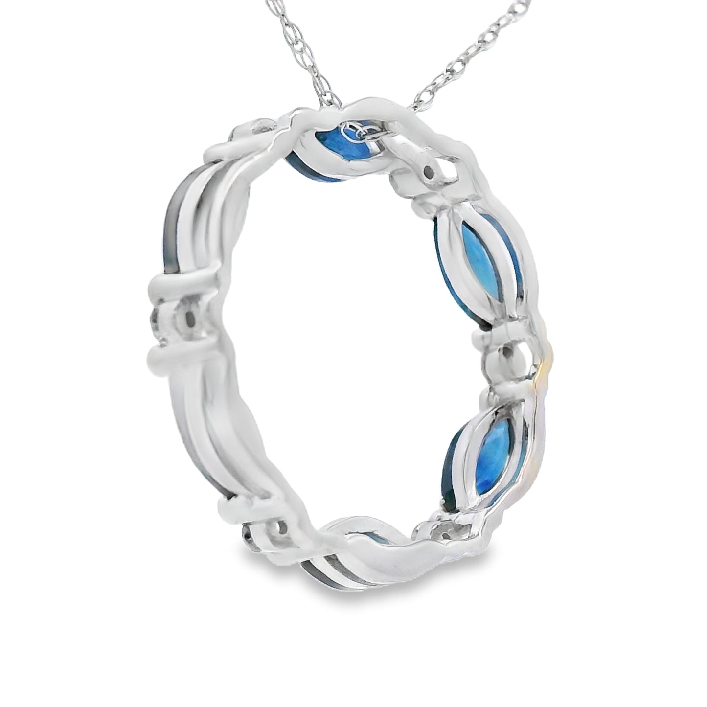 Colgante de Círculo de Amor con Diamantes de Zafiro en Oro Blanco de 10KT