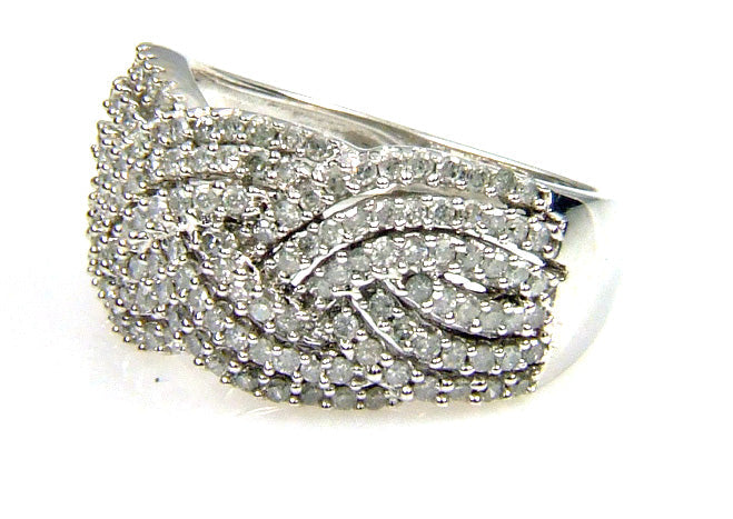 Natural 1.00ct Diamond Ring in 10KT White Gold