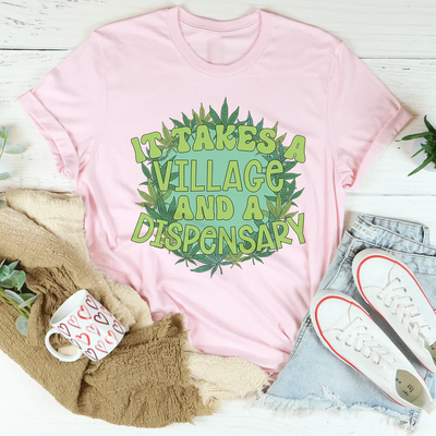 Se necesita un pueblo y una camiseta de dispensario