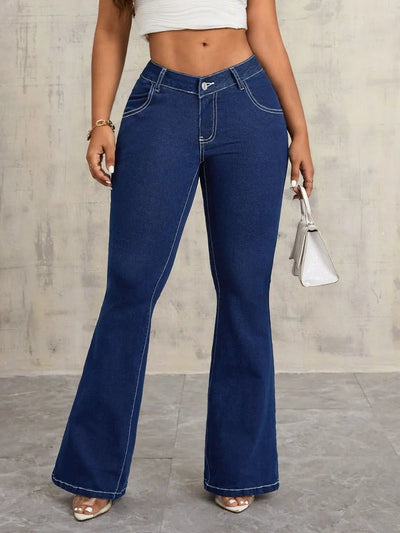 Stylish Jeans with Functional Pockets